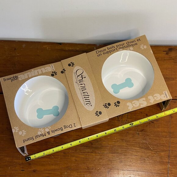 2 DOG BOWLS W/ STAND by SIGNATURE HOUSEWARES INCORPORATED - Picture 2 of 9